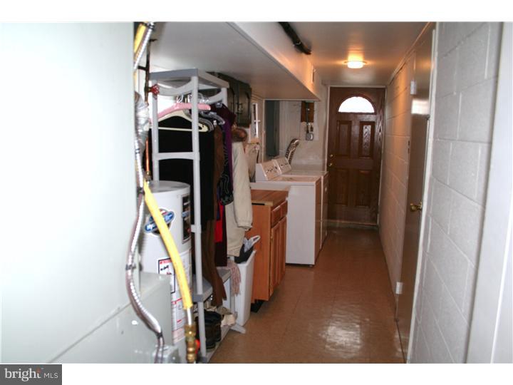 3860 Kirkwood Road Philadelphia, PA 19114 - Photo 21 of 25 Laundry Room