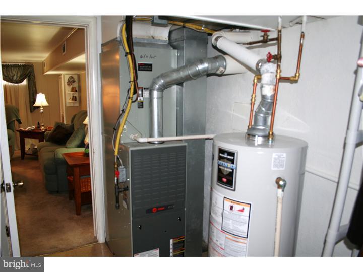 3860 Kirkwood Road Philadelphia, PA 19114 - Photo 23 of 25 Laundry Room