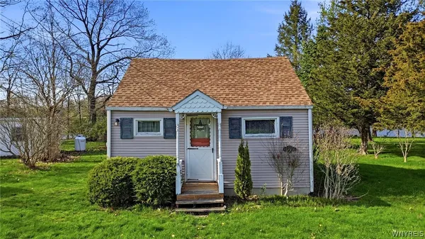 $144,900 | 12939 Hillcrest Drive, Carlton, NY 14411