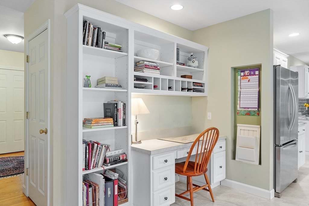 87 Wheeler Road Stow, MA 01775 - Photo 7 of 39