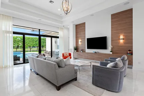 $2,199,000 | 9297 Tropez Lane, Delray Beach, FL 33446