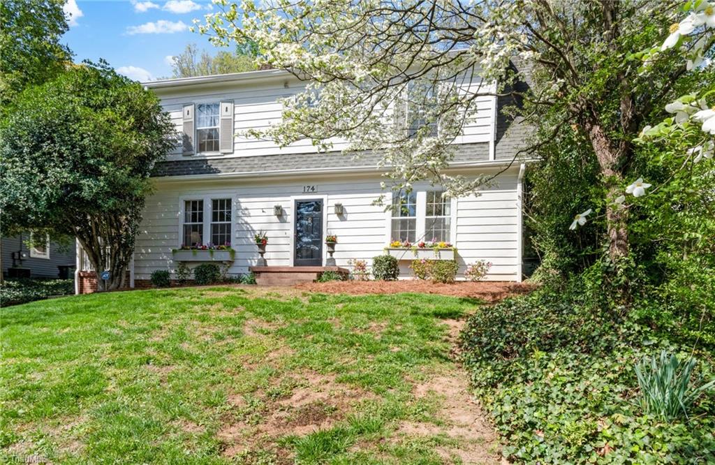 174 North Hawthorne Road Winston-Salem, NC 27104 - Photo 2 of 37