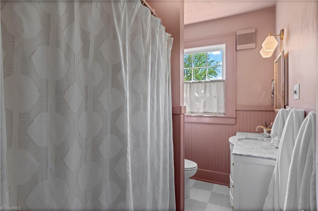 174 North Hawthorne Road Winston-Salem, NC 27104 - Photo 25 of 37