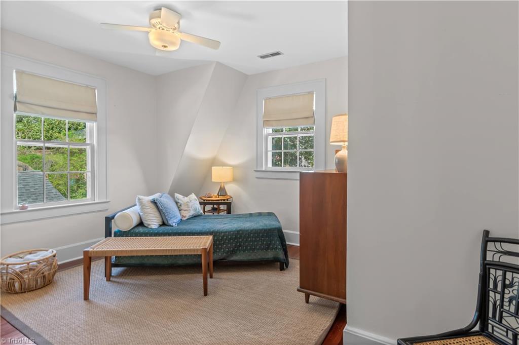 174 North Hawthorne Road Winston-Salem, NC 27104 - Photo 28 of 37