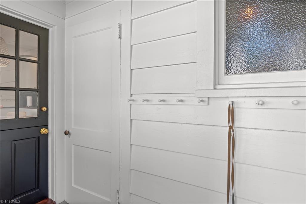 174 North Hawthorne Road Winston-Salem, NC 27104 - Photo 31 of 37