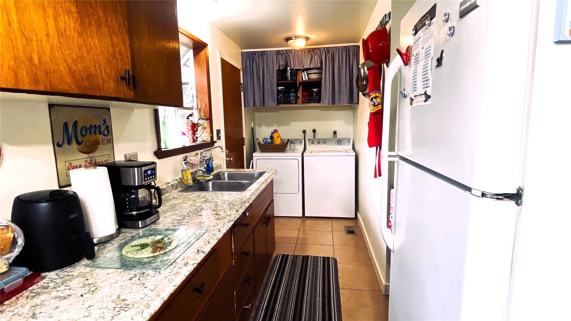 219 Southwest 305th Street Federal Way, WA 98023 - Photo 13 of 34