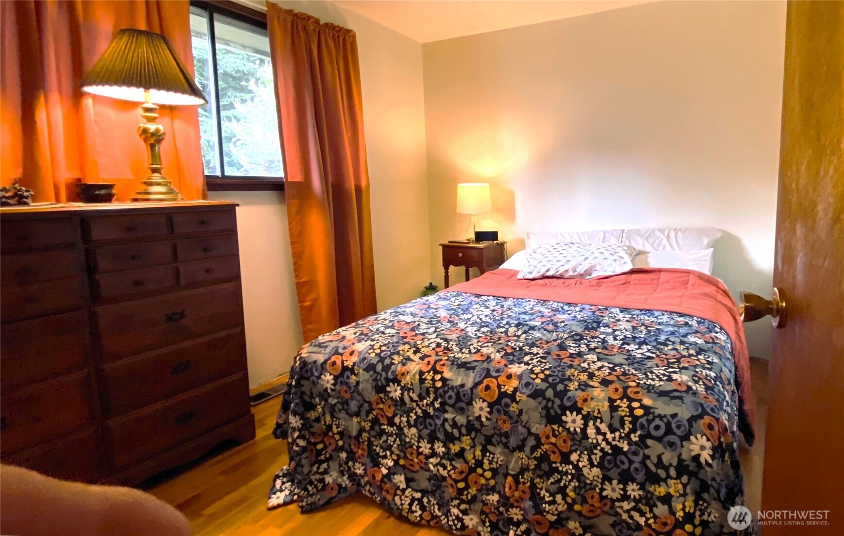 219 Southwest 305th Street Federal Way, WA 98023 - Photo 4 of 34
