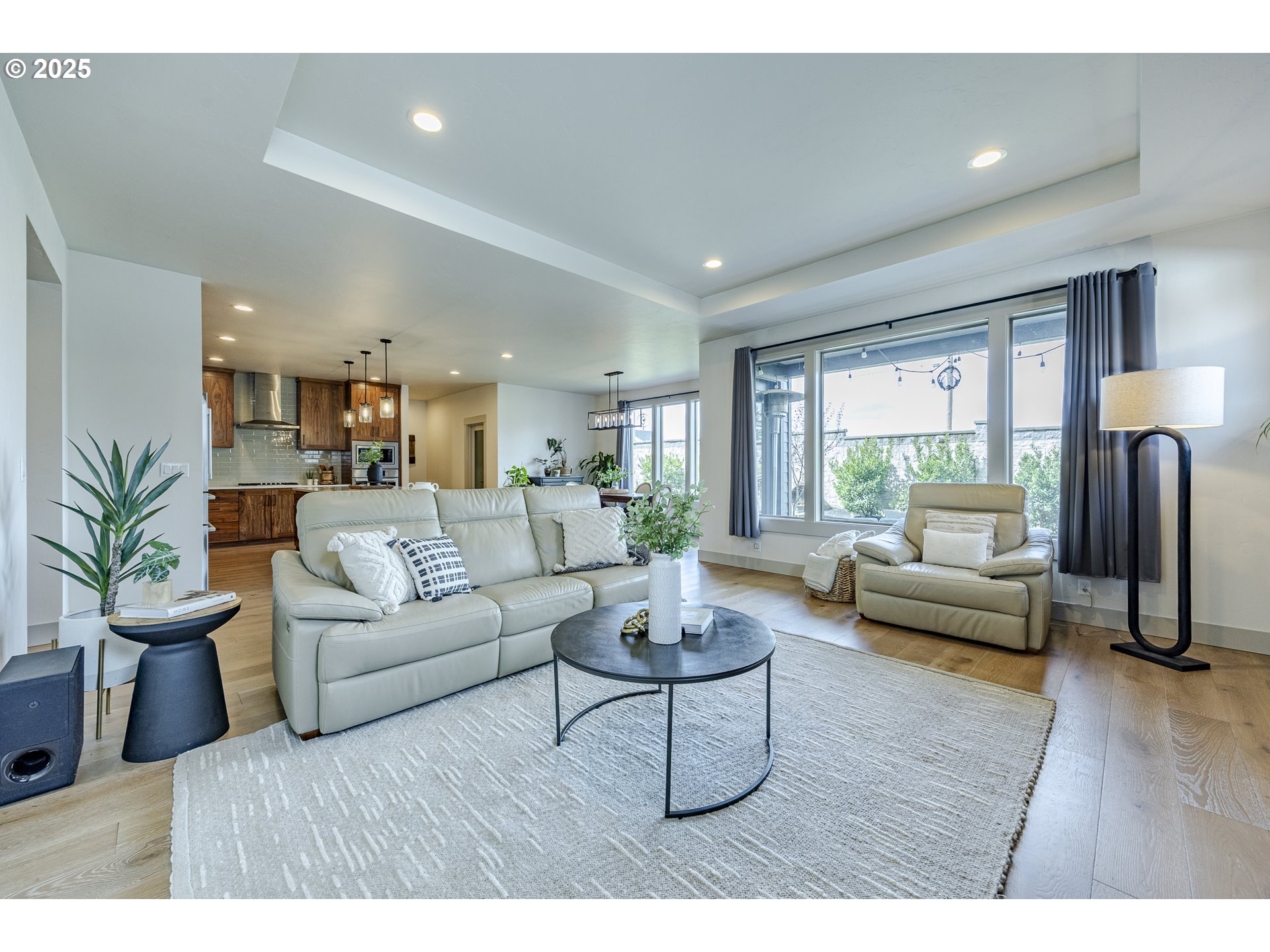 1968 John Day Drive Eugene, OR 97408 - Photo 17 of 35