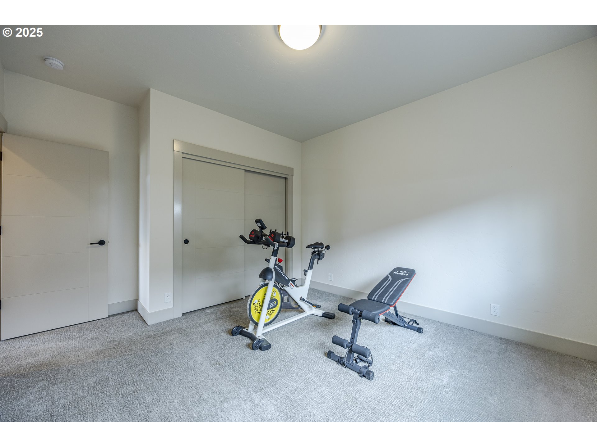 1968 John Day Drive Eugene, OR 97408 - Photo 32 of 35