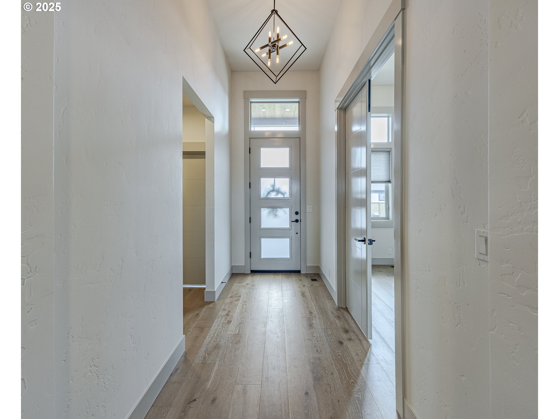 1968 John Day Drive Eugene, OR 97408 - Photo 5 of 35