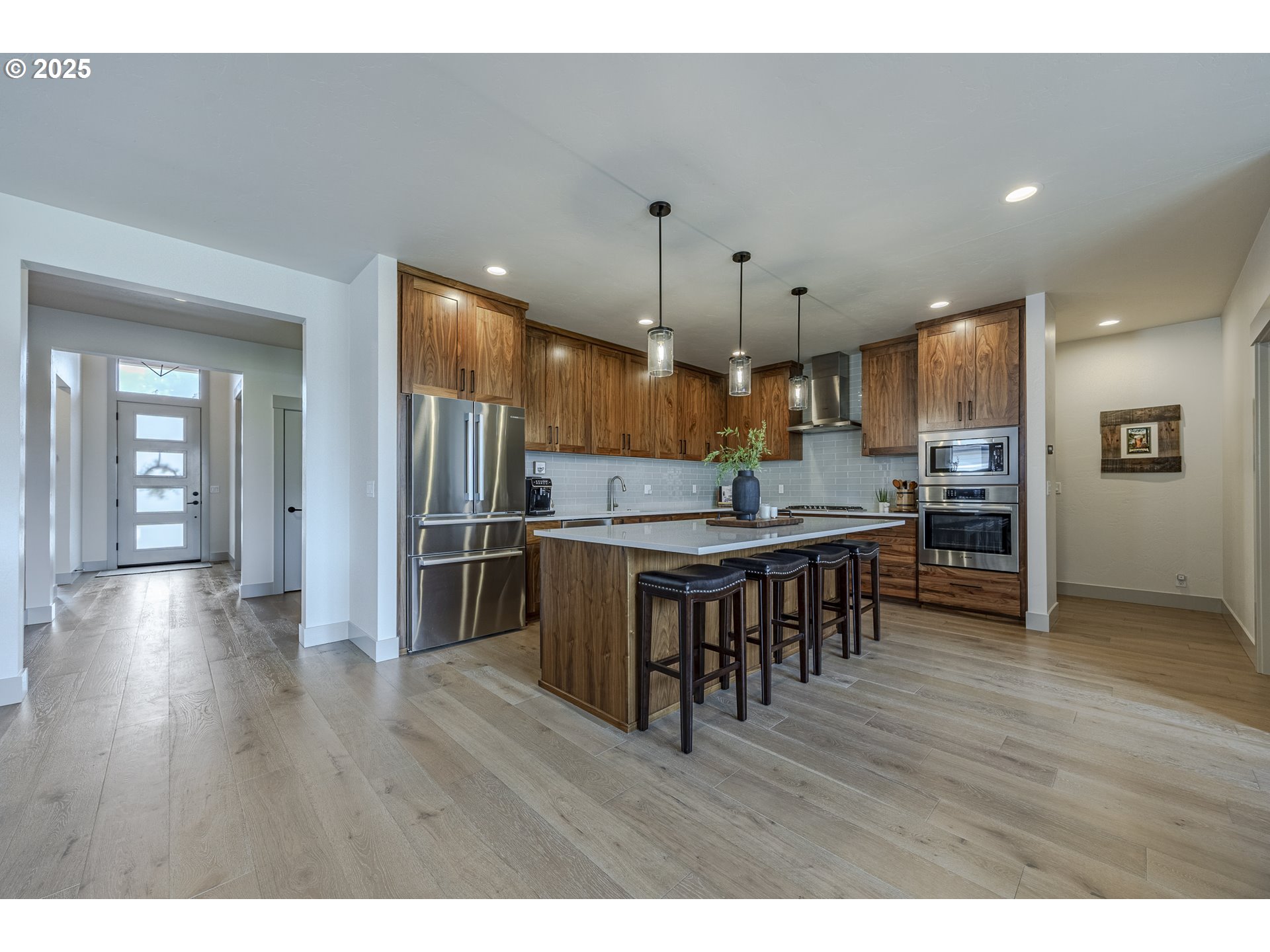 1968 John Day Drive Eugene, OR 97408 - Photo 6 of 35