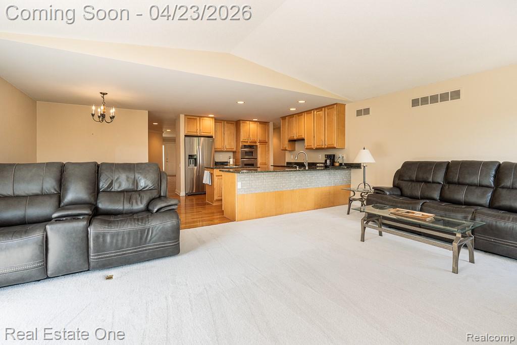 1865 Crestline Street Rochester Hills, MI 48307 - Photo 20 of 59 Gallery Image 20