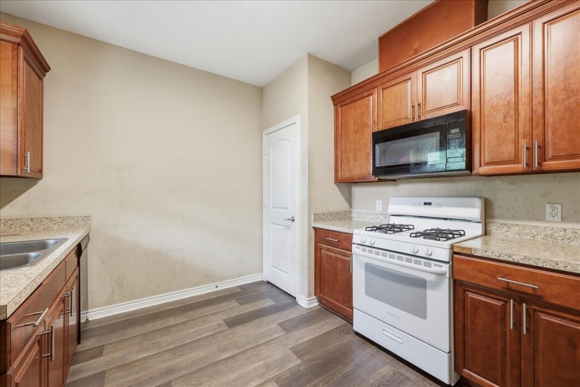 2495 Wilson Street Beaumont, TX 77703 - Photo 11 of 20