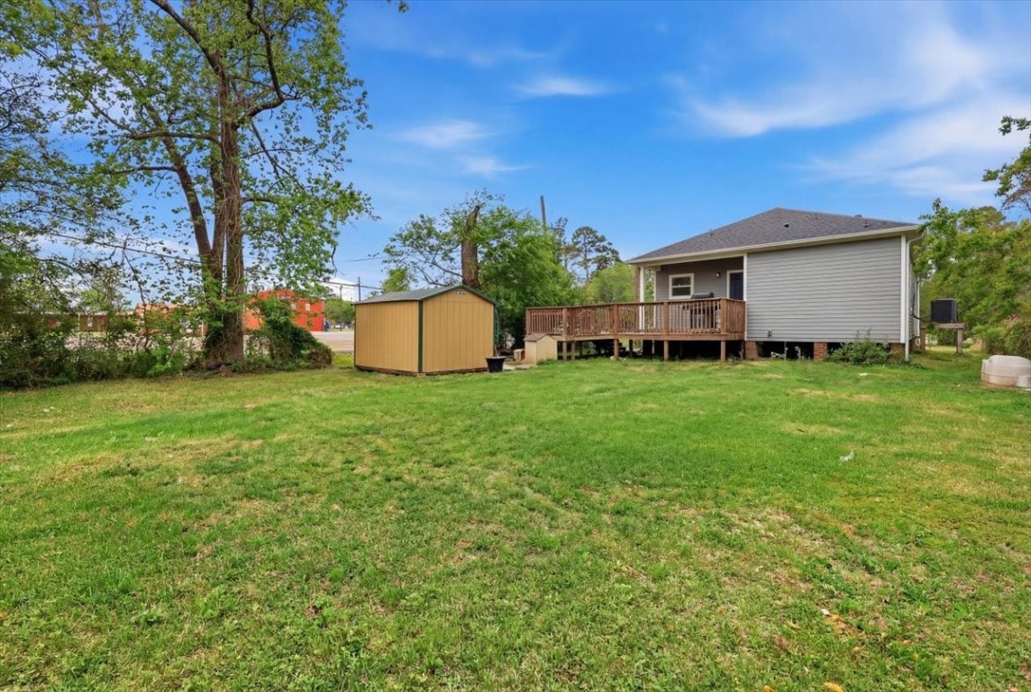 2495 Wilson Street Beaumont, TX 77703 - Photo 18 of 20