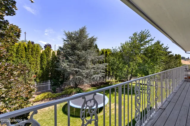 $1,000,000 | 14801 Summitview Ext Road, Yakima, WA 98908