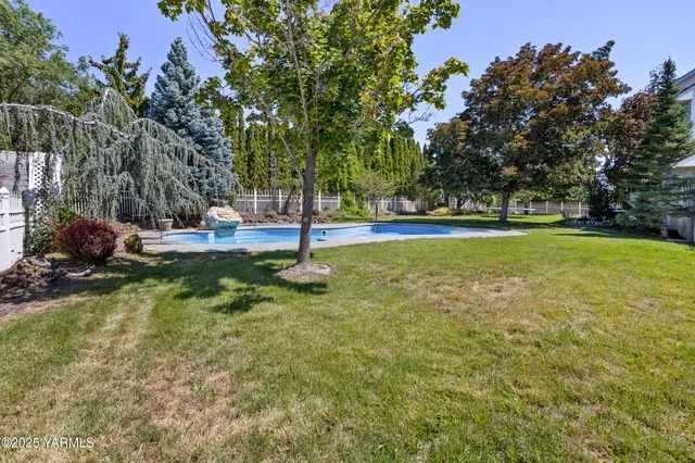 $1,000,000 | 14801 Summitview Ext Road, Yakima, WA 98908