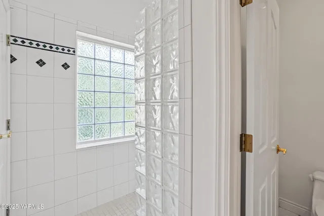 $1,000,000 | 14801 Summitview Ext Road, Yakima, WA 98908