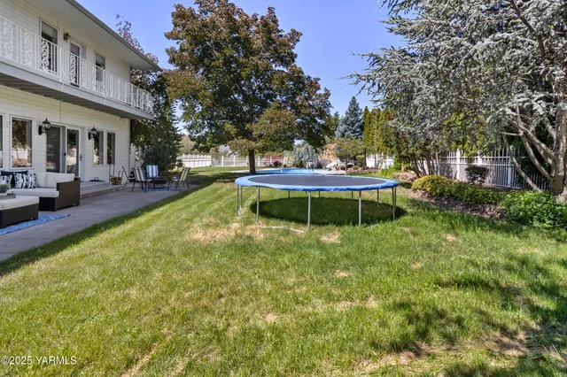 $1,000,000 | 14801 Summitview Ext Road, Yakima, WA 98908