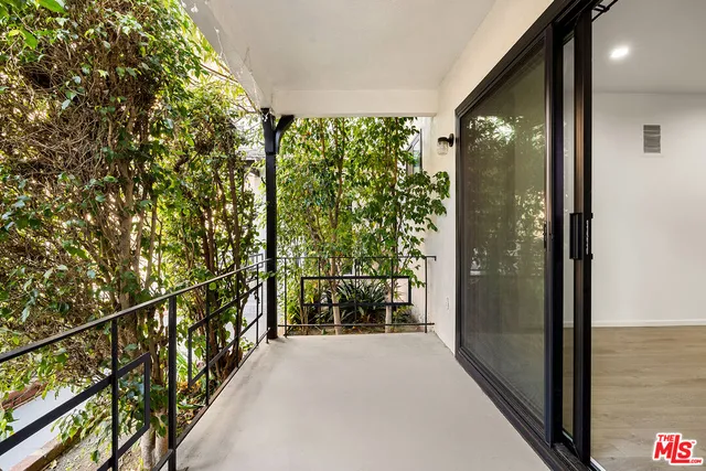 $2,995 | 4615 Finley Avenue, Unit 2, Los Angeles, CA 90027