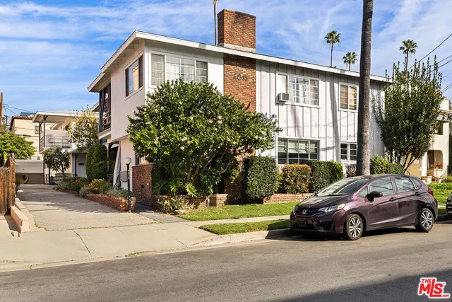 $2,995 | 4615 Finley Avenue, Unit 2, Los Angeles, CA 90027