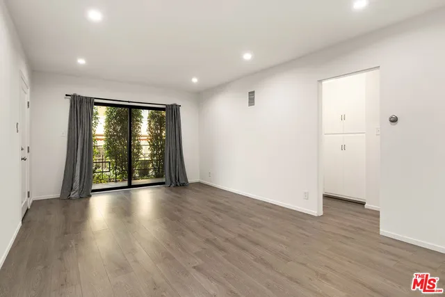 $2,995 | 4615 Finley Avenue, Unit 2, Los Angeles, CA 90027