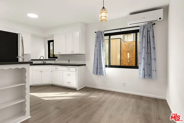 $2,995 | 4615 Finley Avenue, Unit 2, Los Angeles, CA 90027