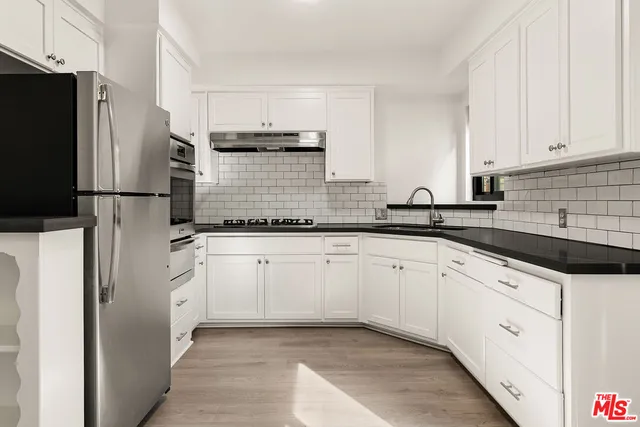 $2,995 | 4615 Finley Avenue, Unit 2, Los Angeles, CA 90027