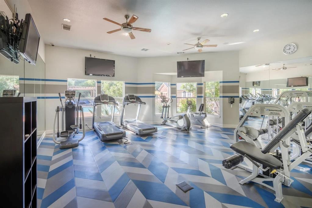 12101 Dessau Road, Unit 1309 Austin, TX 78754 - Photo 3 of 20 Enjoy up to 6 WEEKS FREE on all 1-bedroom homes and up to 4 WEEKS FREE on select 2- and 3-bedroom homes!