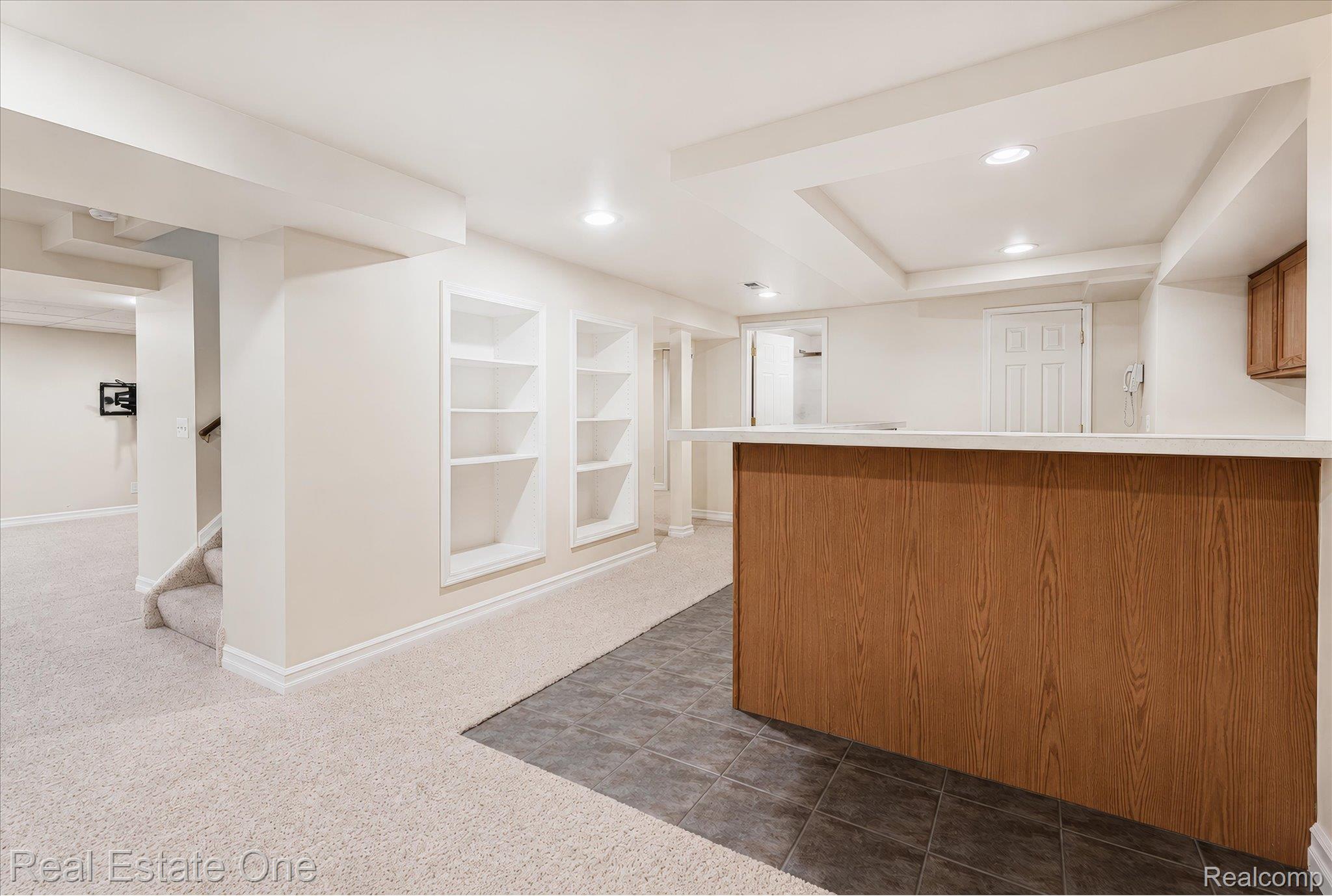 3393 Charlwood Drive Rochester, MI 48306 - Photo 43 of 60 43-048.jpg