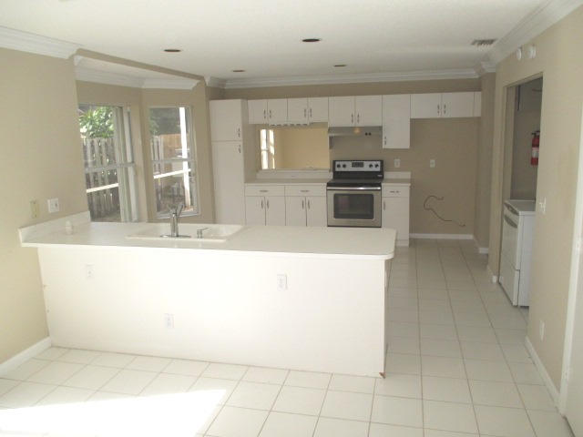 10784 Lake Oak Way Boca Raton, FL 33498 - Photo 2 of 22 IMG_0021