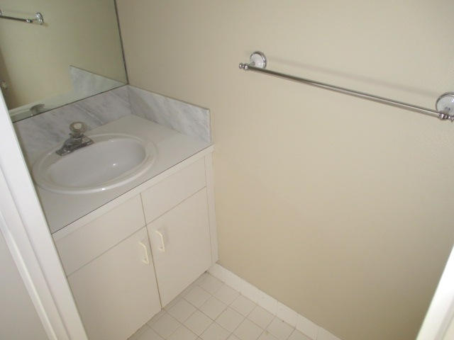 10784 Lake Oak Way Boca Raton, FL 33498 - Photo 7 of 22 IMG_0016