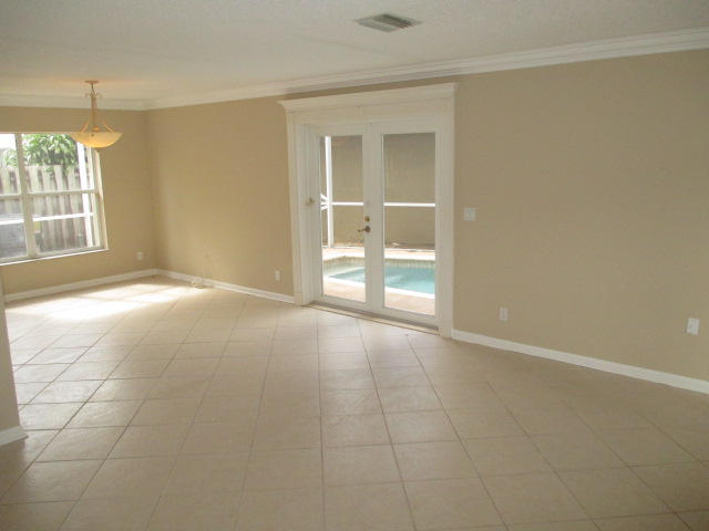 10784 Lake Oak Way Boca Raton, FL 33498 - Photo 8 of 22 IMG_0028