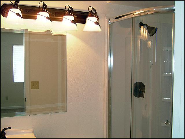 7138 West Hatcher Road Peoria, AZ 85345 - Photo 6 of 18 Master bathroom