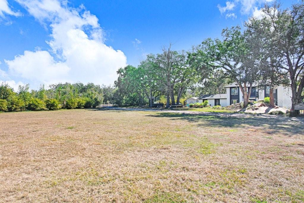17308 Tobacco Road Lutz, FL 33558 - Photo 28 of 43 Gallery Image 28