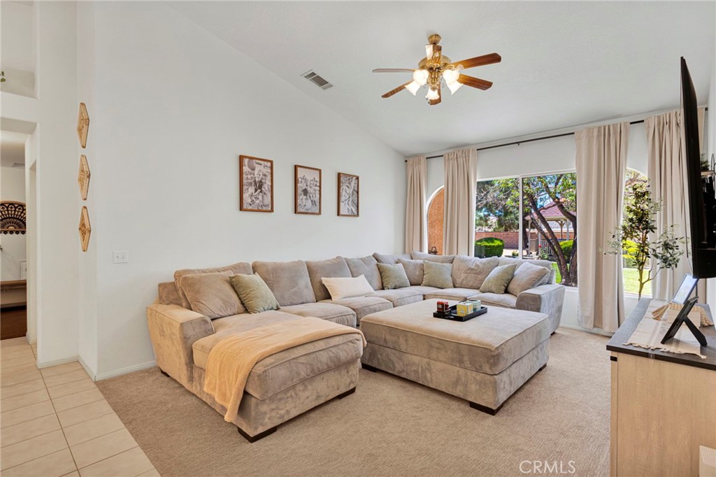19581 Powhatan Road Apple Valley, CA 92308 - Photo 16 of 80