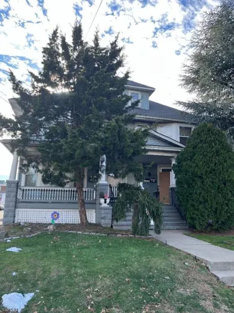 $1,900 | 666 Westfield Avenue, Elizabeth, NJ 07208
