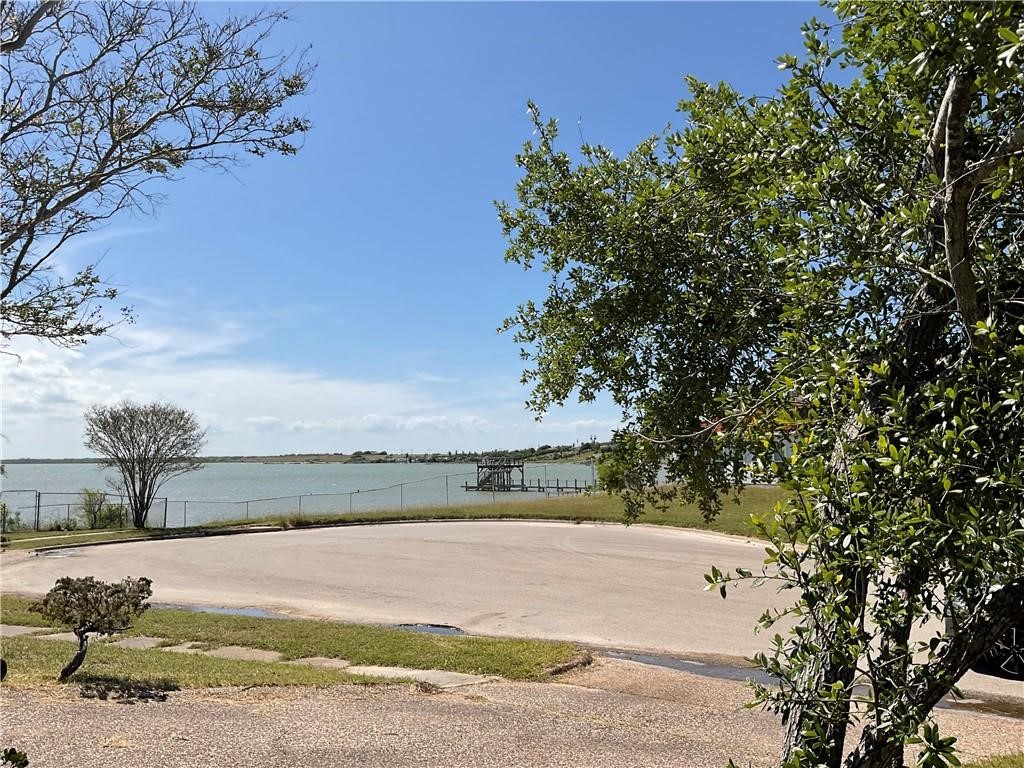 1014 Bluff Drive Portland, TX 78374 - Photo 7 of 7