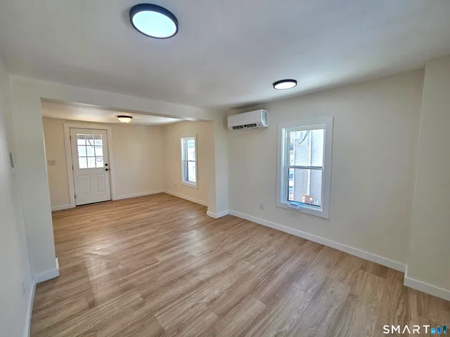 $289,000 | 55 Battey Street, Putnam, CT 06260