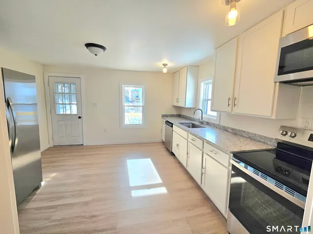 $289,000 | 55 Battey Street, Putnam, CT 06260