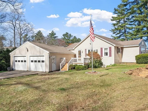 $350,000 | 106 Wickaboag Valley Road, West Brookfield, MA 01585