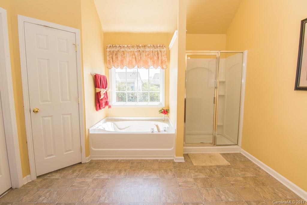 13637 Porter Creek Road Charlotte, NC 28262 - Photo 14 of 22 Gallery Image 14