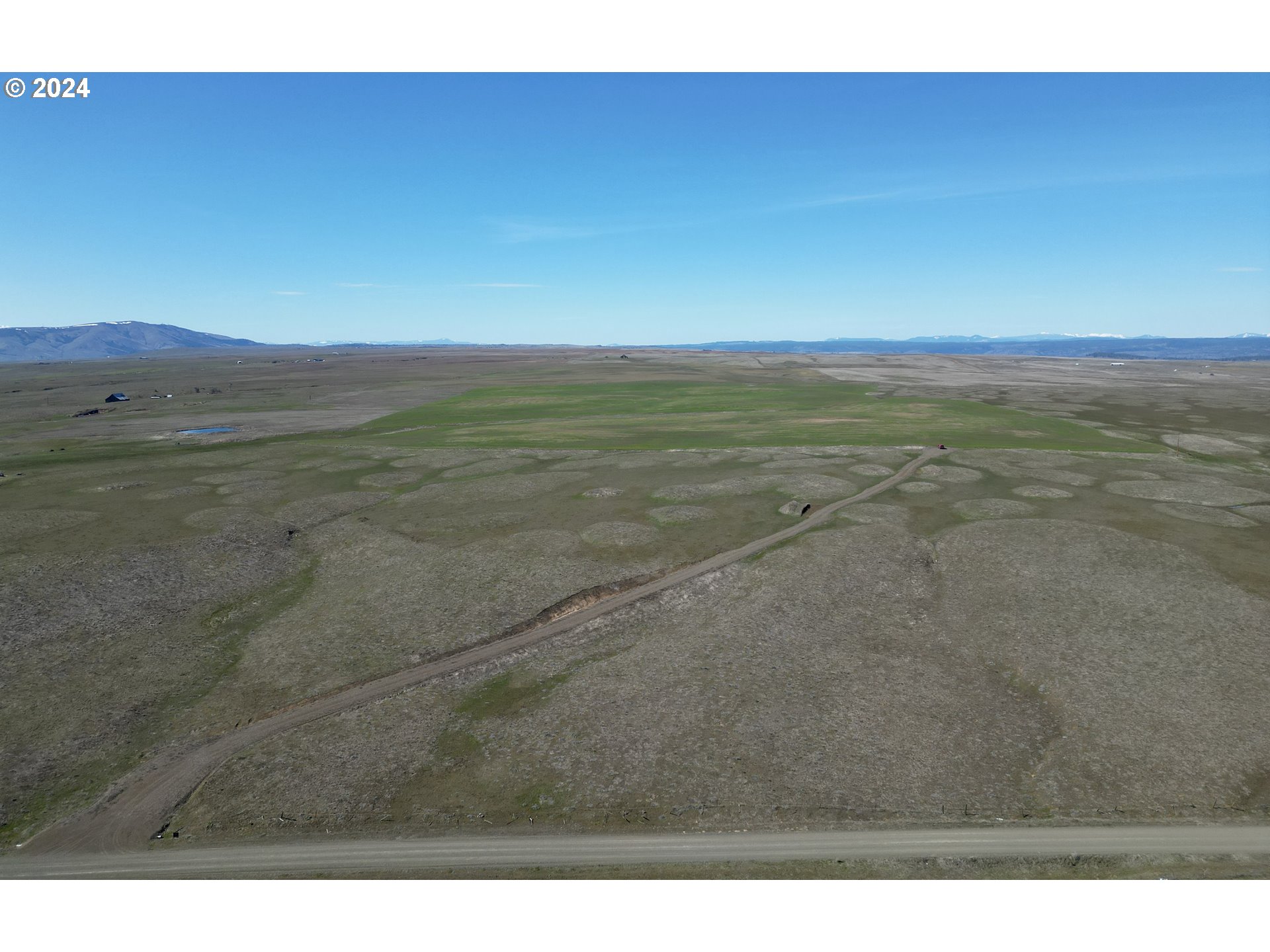 345 Erickson Road Centerville, WA 98613 - Photo 9 of 29 a view of an ocean