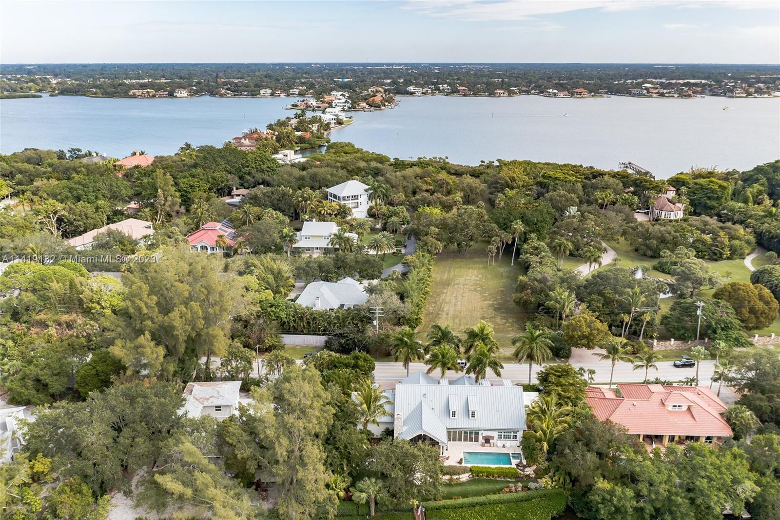 7707 Midnight Pass Road Sarasota, FL 34242 - Photo 3 of 30