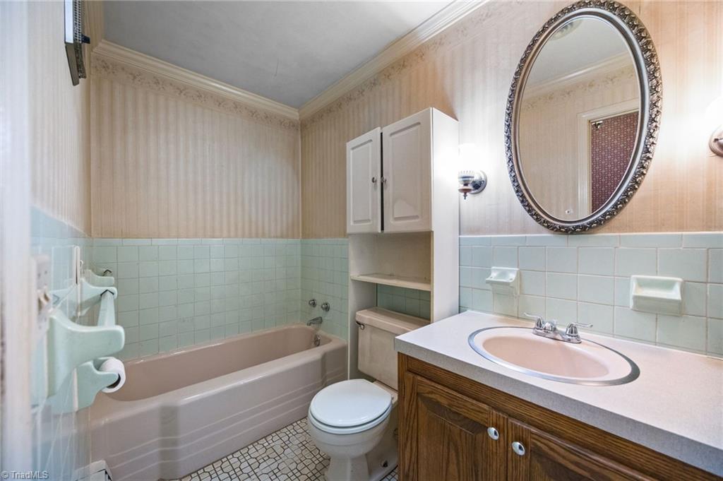 301 West Dalton Road King, NC 27021 - Photo 16 of 36 Gallery Image 16