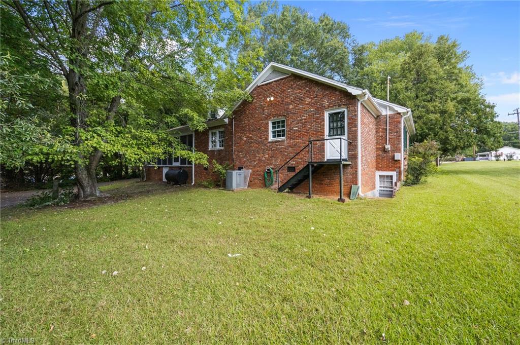 301 West Dalton Road King, NC 27021 - Photo 31 of 36 Gallery Image 31