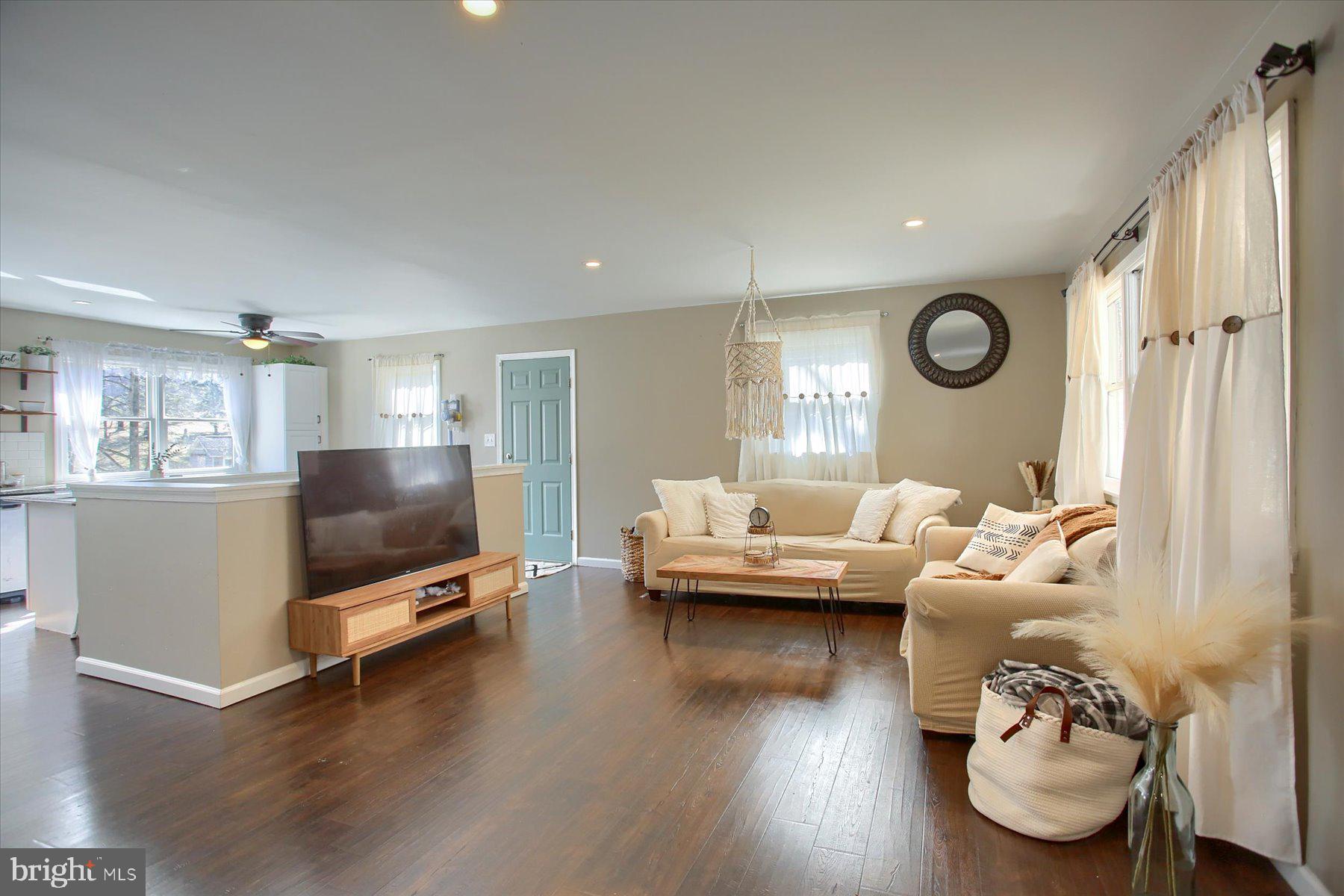 2115 Church Road Hummelstown, PA 17036 - Photo 7 of 38 Gallery Image 7