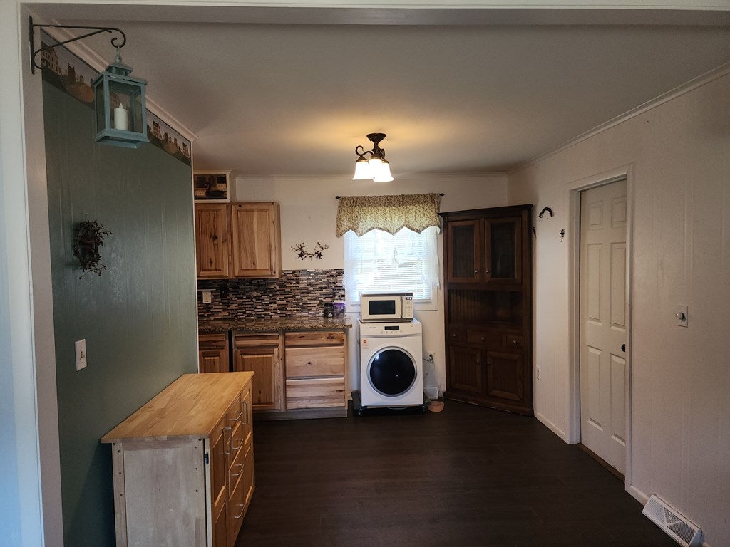 11466 Fairgrounds Road Huntingdon, PA 16652 - Photo 7 of 24 Gallery Image 7