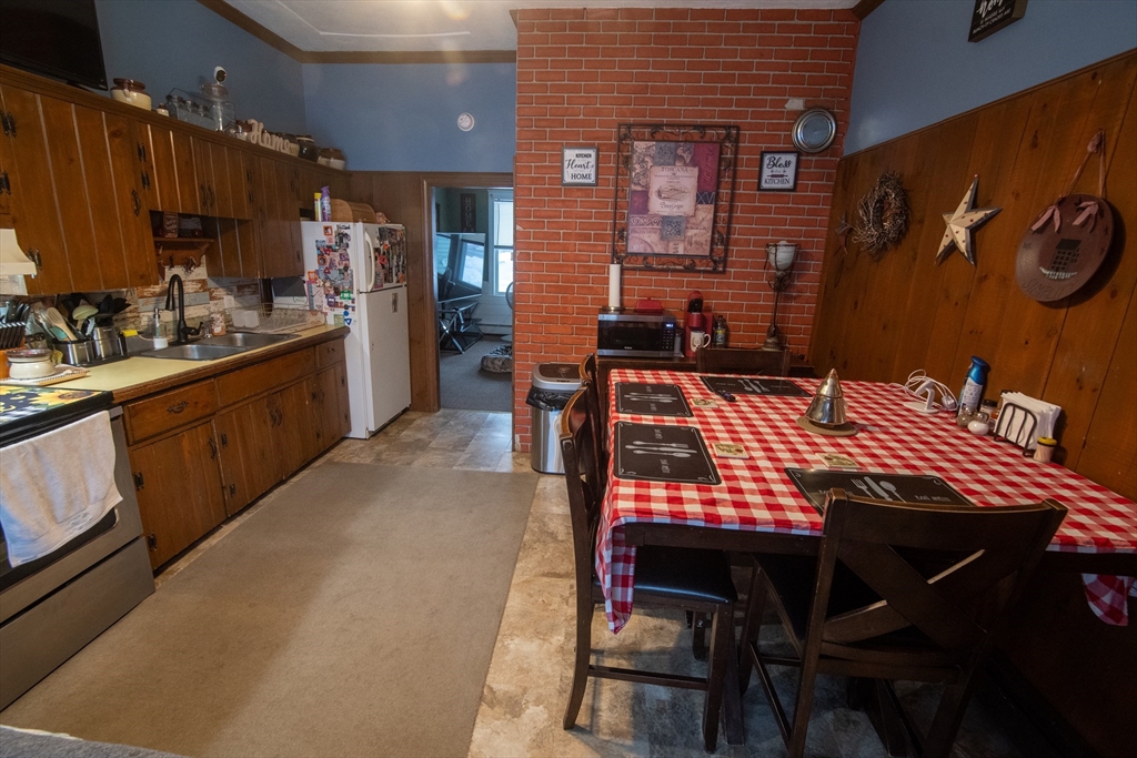 1088 Diamond Hill Road Woonsocket, RI 02895 - Photo 7 of 42