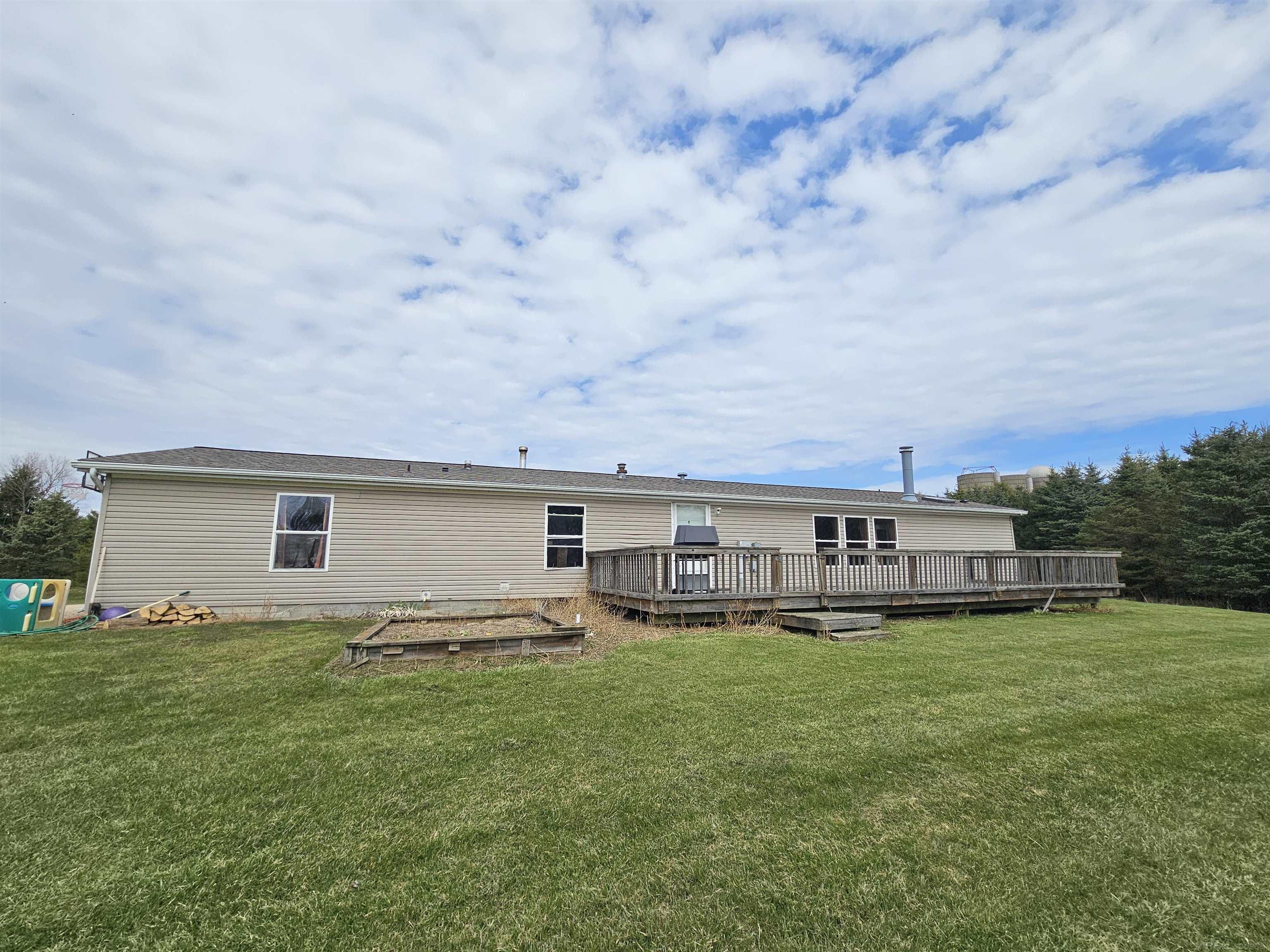 6544 East Washington Road Carsonville, MI 48419 - Photo 9 of 35 50171279-d9a9c3b4-c365-48d2-8527-542271bb58eb.JPG