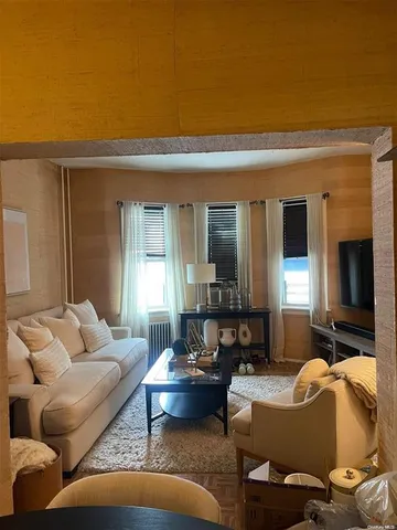 $599,000 | 147 Essex Street | Highland Park